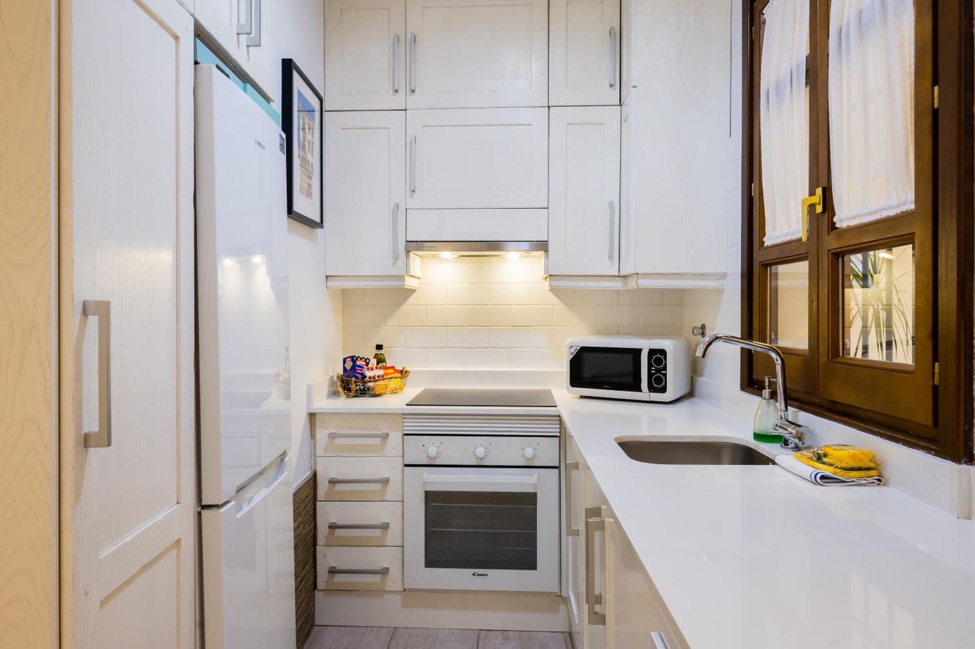 דירות סביליה Beautiful And Cozy- 1Bd 1Bth- Arenal Center מראה חיצוני תמונה