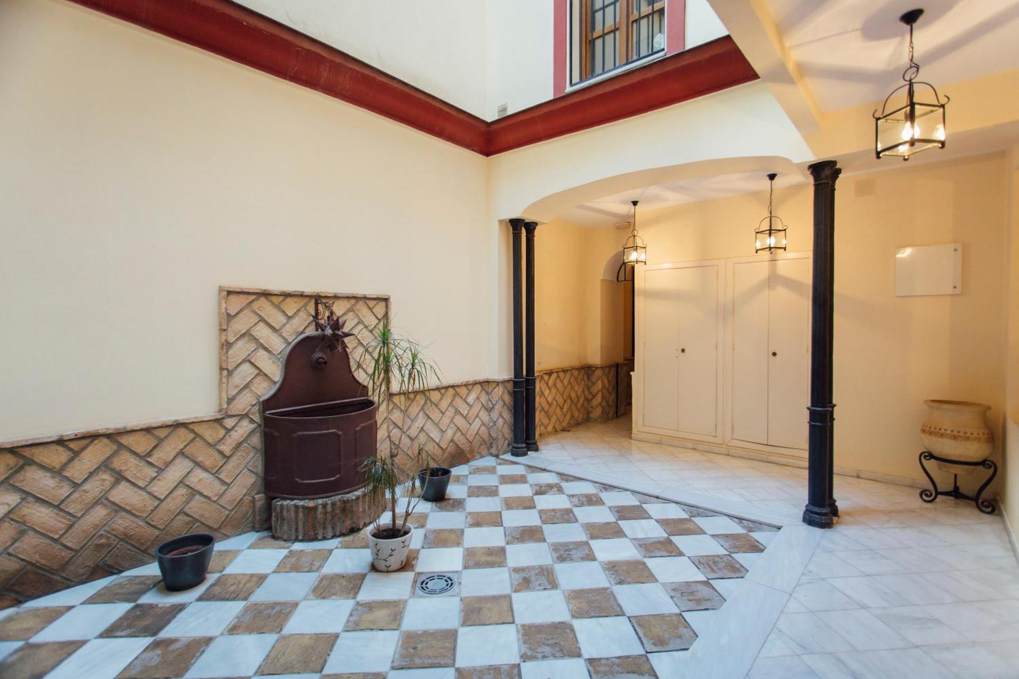 דירות סביליה Beautiful And Cozy- 1Bd 1Bth- Arenal Center מראה חיצוני תמונה