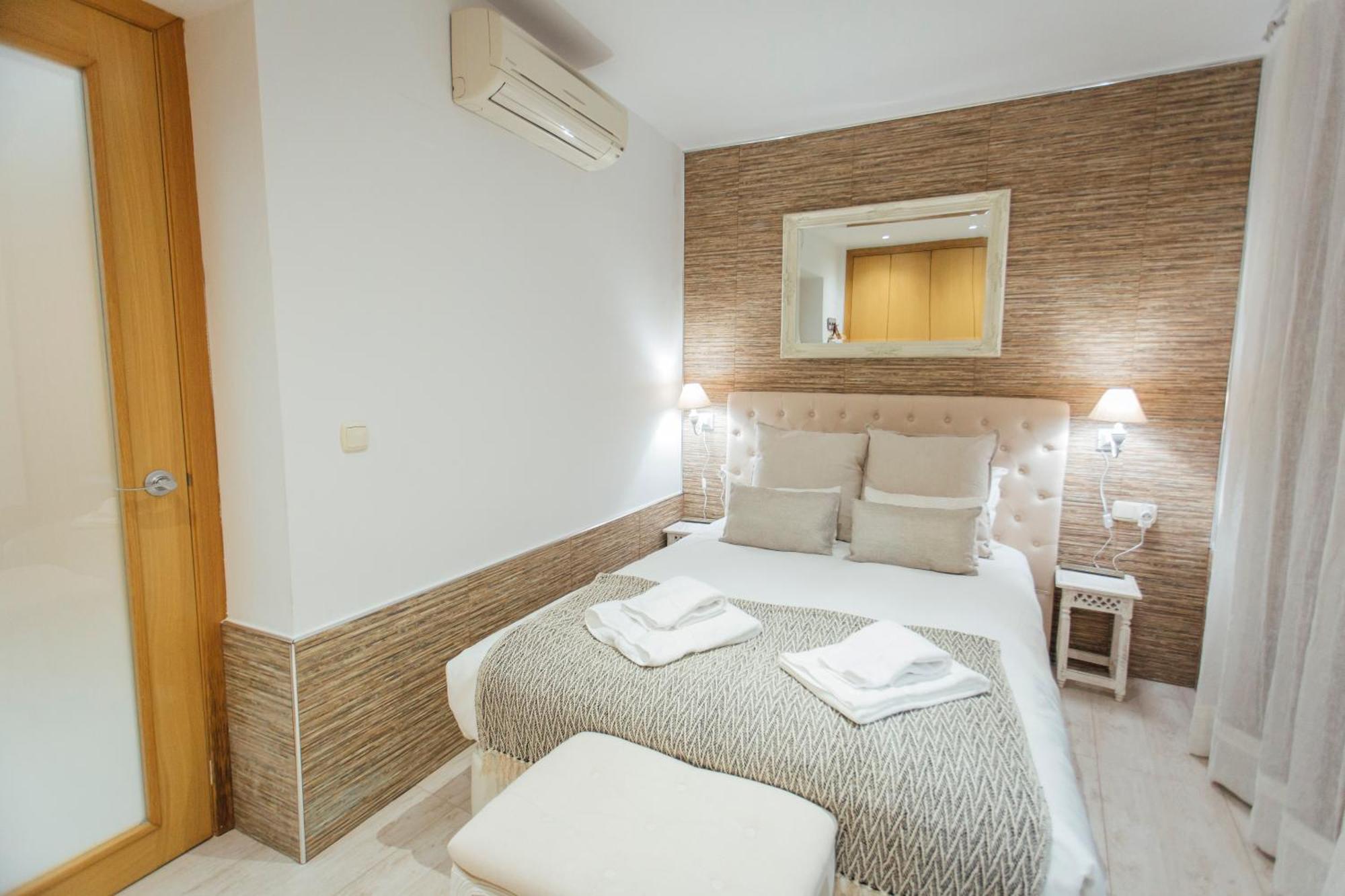דירות סביליה Beautiful And Cozy- 1Bd 1Bth- Arenal Center מראה חיצוני תמונה