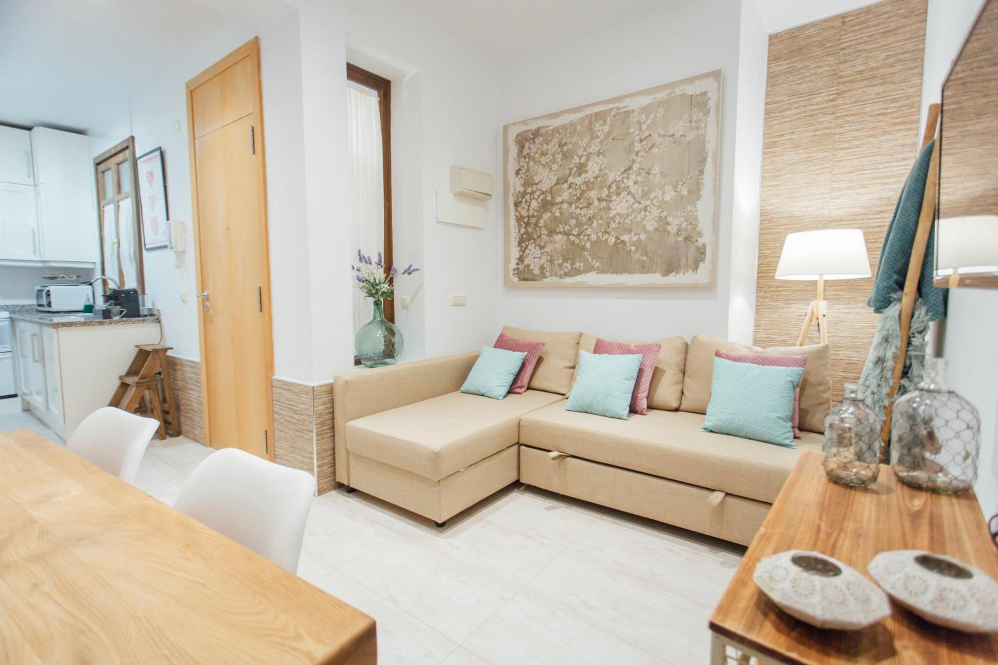 דירות סביליה Beautiful And Cozy- 1Bd 1Bth- Arenal Center מראה חיצוני תמונה