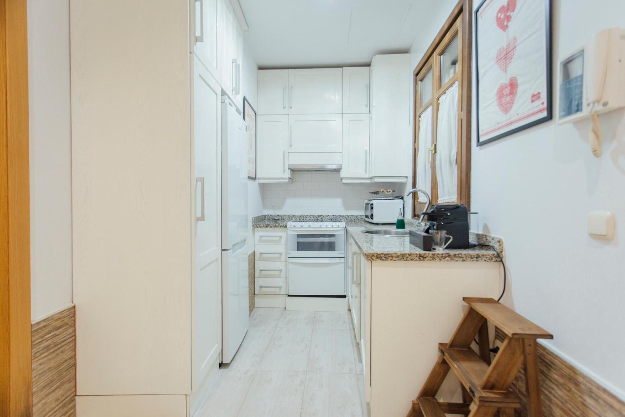 דירות סביליה Beautiful And Cozy- 1Bd 1Bth- Arenal Center מראה חיצוני תמונה